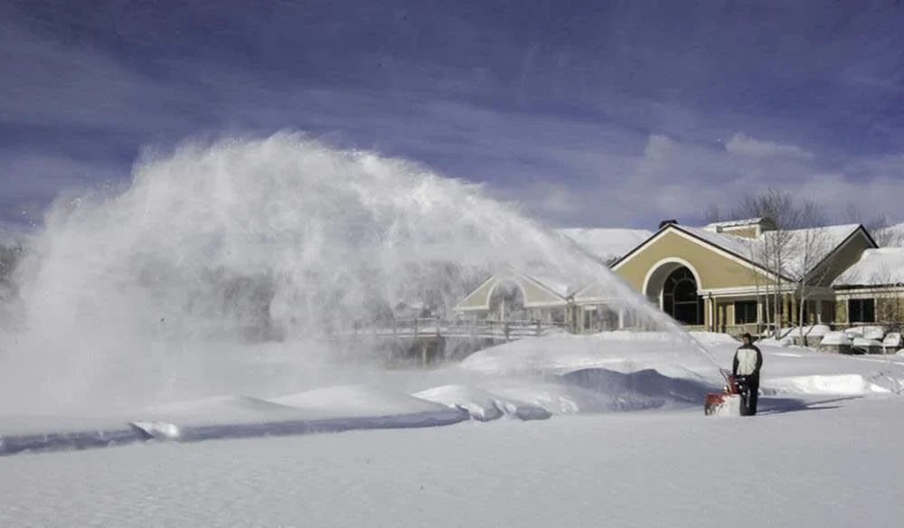 Honda 13HP 32In Two Stage Track Drive Snow Blower - Electric Start