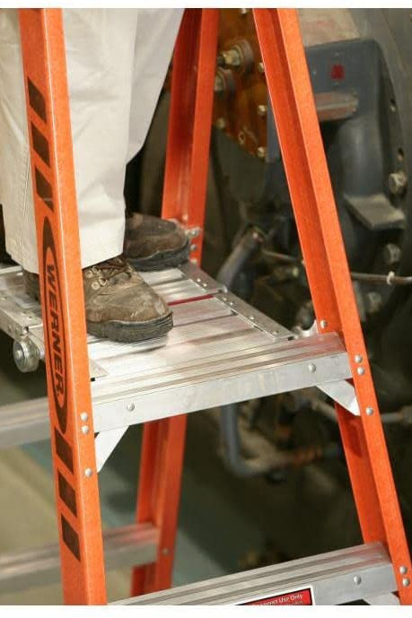 Werner (PT7410-4C) Twin Platform Ladder, Fiberglass