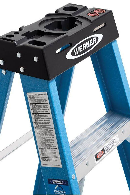 Werner 8 ft. Fiberglass Step Ladder with 250 lb. Load Type I